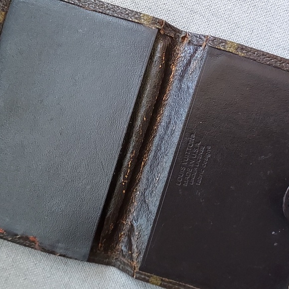 *Vintage* Louis Vuitton card case - Picture 4 of 11